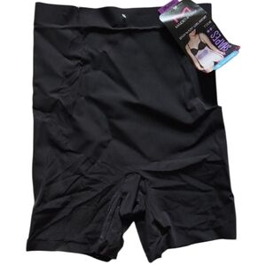 Maidenform Women's‎ Black High Waist Shorts